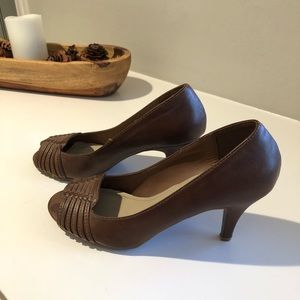 Bandilino heels/worn once